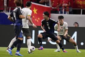 以美国和俄